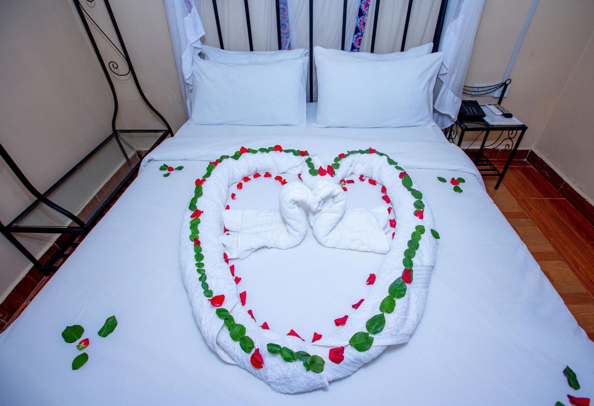 Kays Lodge ดาร์เอสซาลาม ภายนอก รูปภาพ