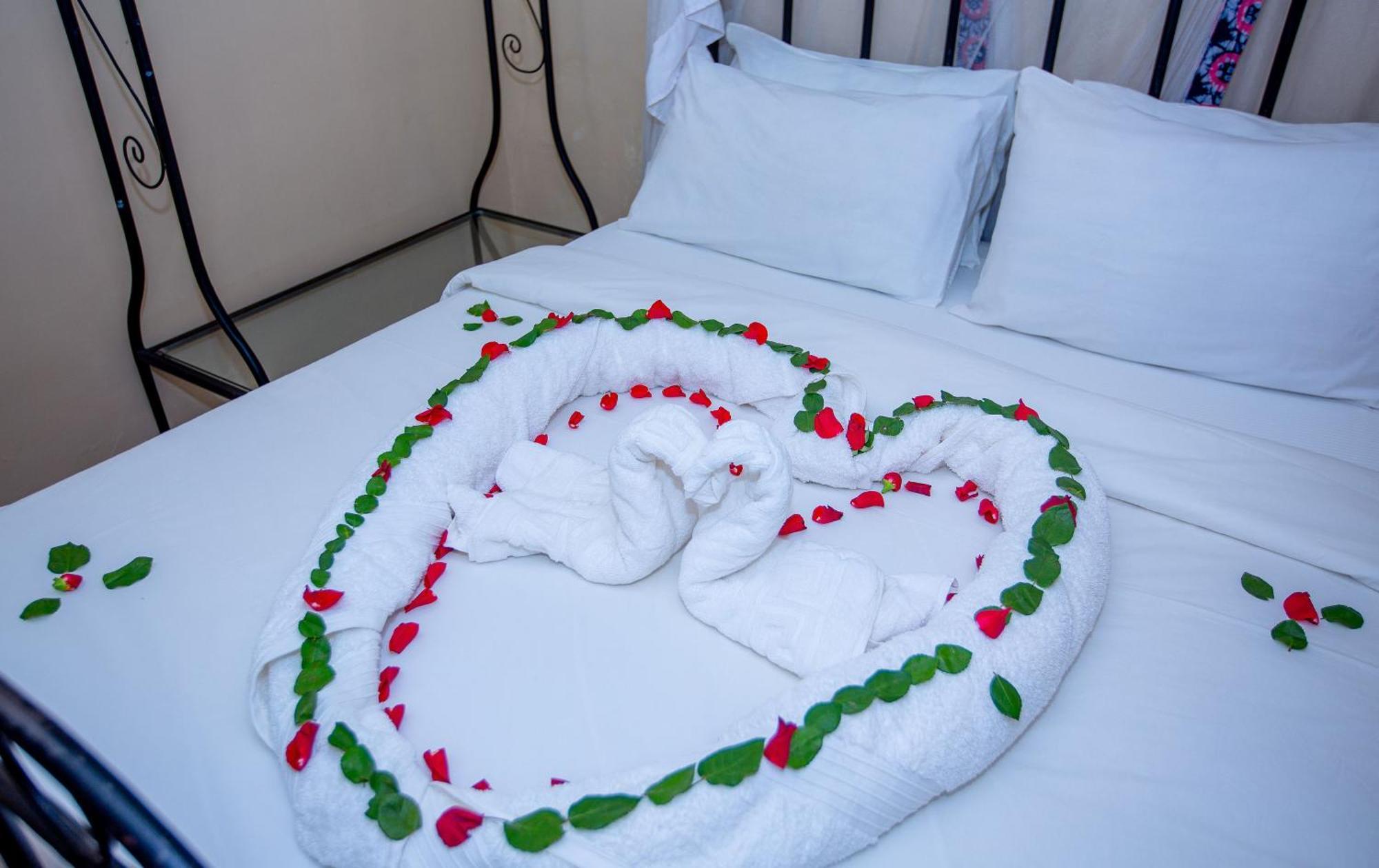 Kays Lodge ดาร์เอสซาลาม ภายนอก รูปภาพ